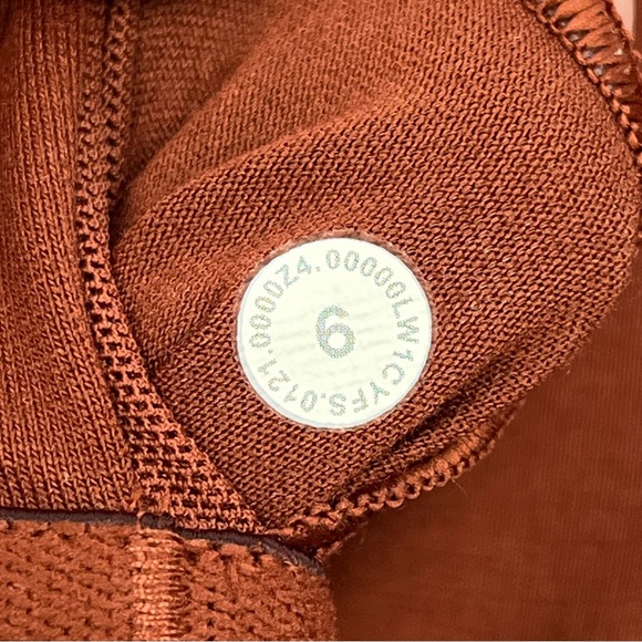 Lululemon Everlux and Mesh Cropped Tank Urbantricity Multi/Dark Terracotta Sz 6 - Picture 7 of 14